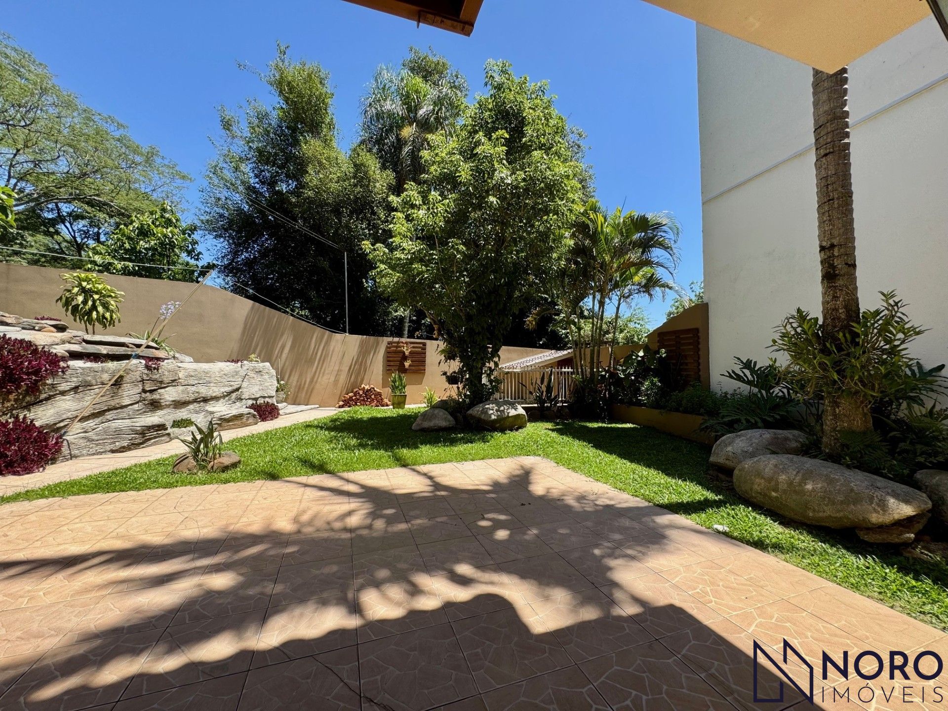 Casa à Venda – Condomínio Montes Verdes