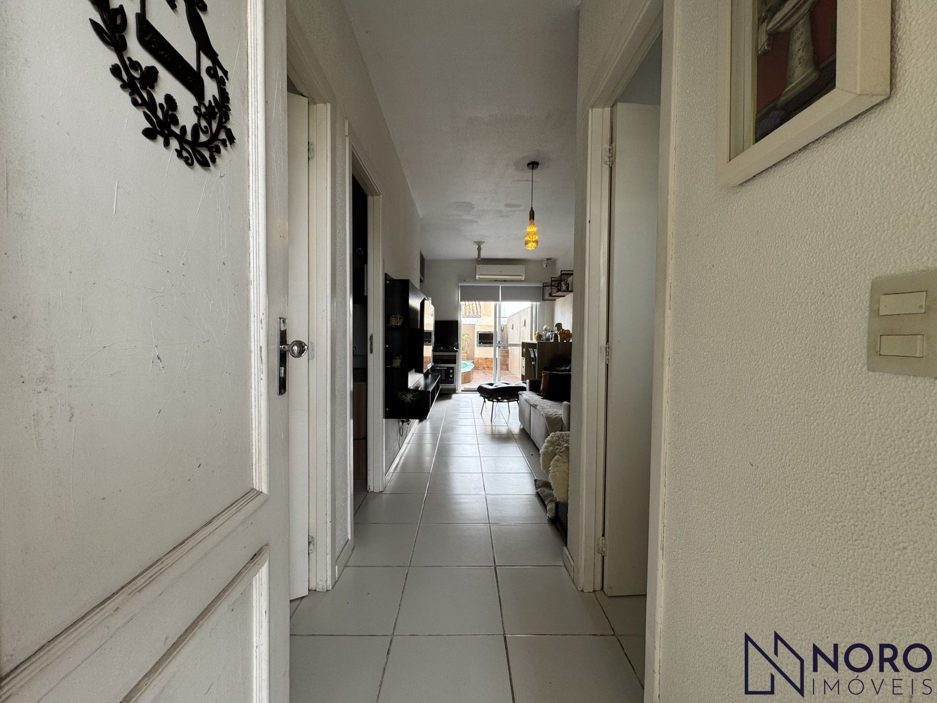 Casa com piscina à venda no condomínio moradas 2 dormitórios lazer e seguran