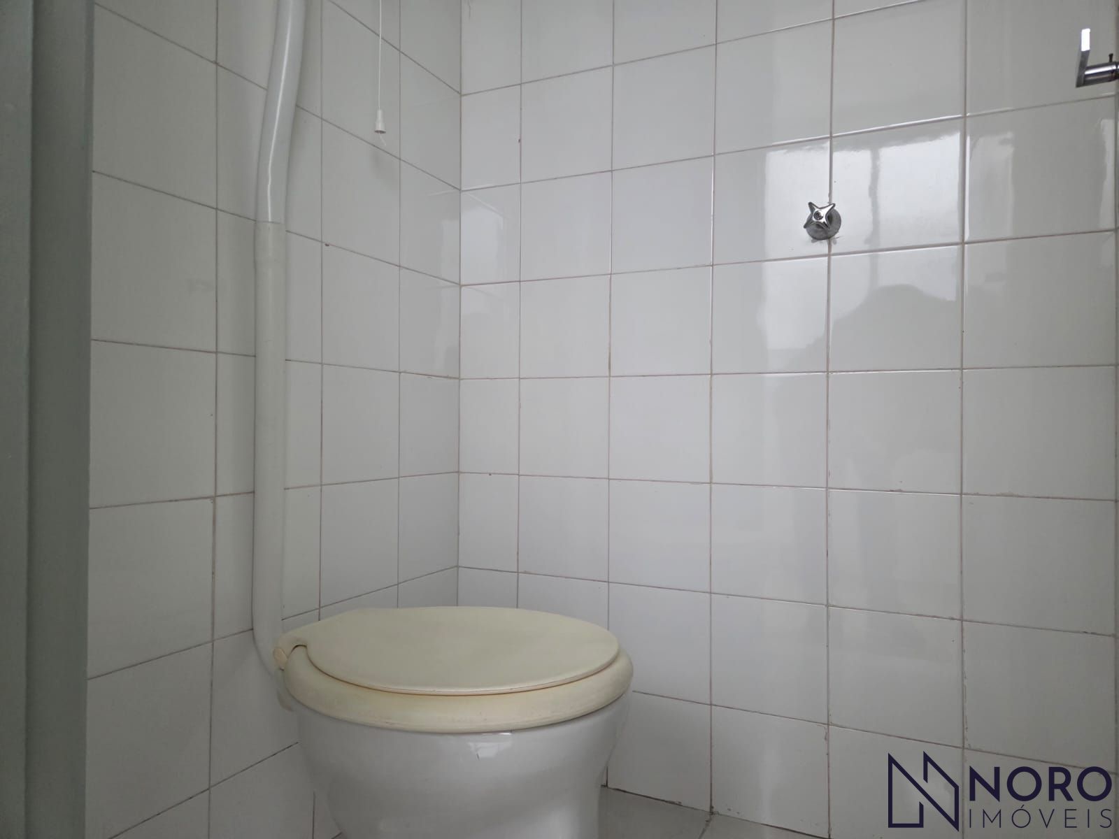 “Apartamento 2 Dormitórios no Centro de Santa Maria – 1 garagem”