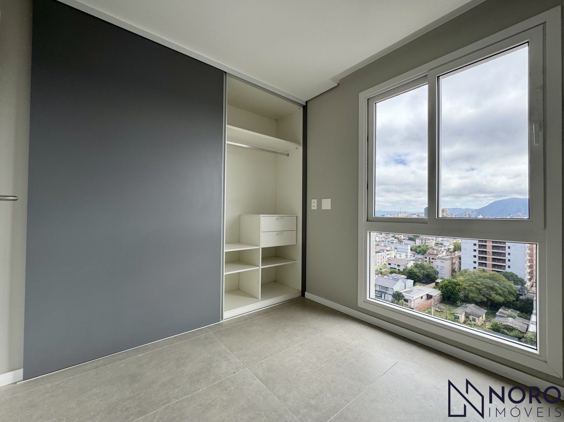 Cobertura à venda no Bairro Medianeira 155 m² privativos Piscina e Espaço Go