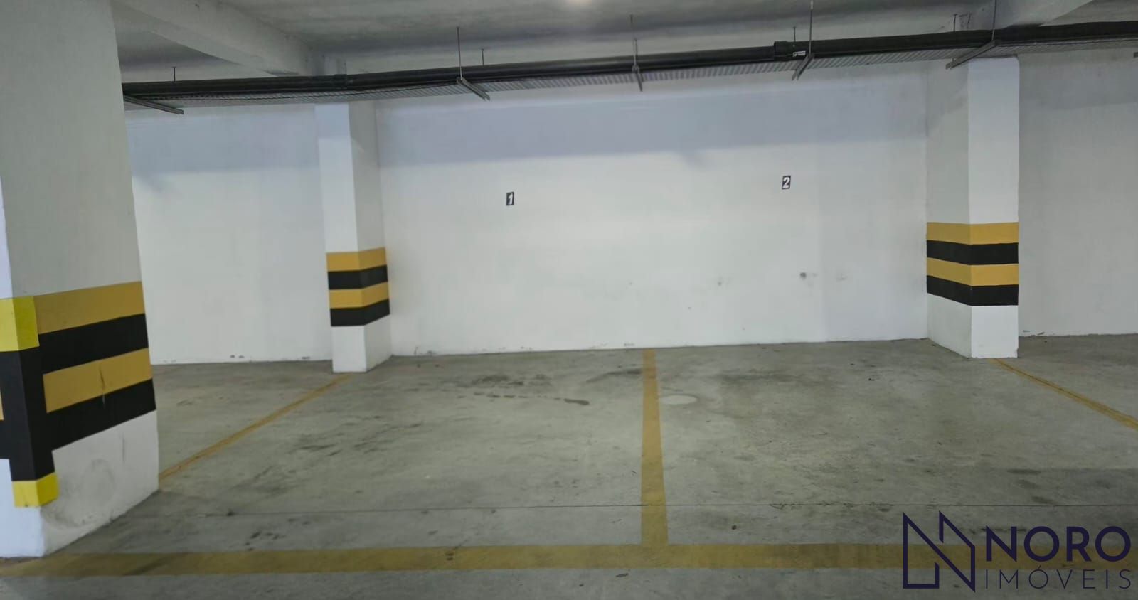 Apartamento Central Mobiliado 2 Dormitórios, Suíte 2 Vagas Garagem à Venda Próxi