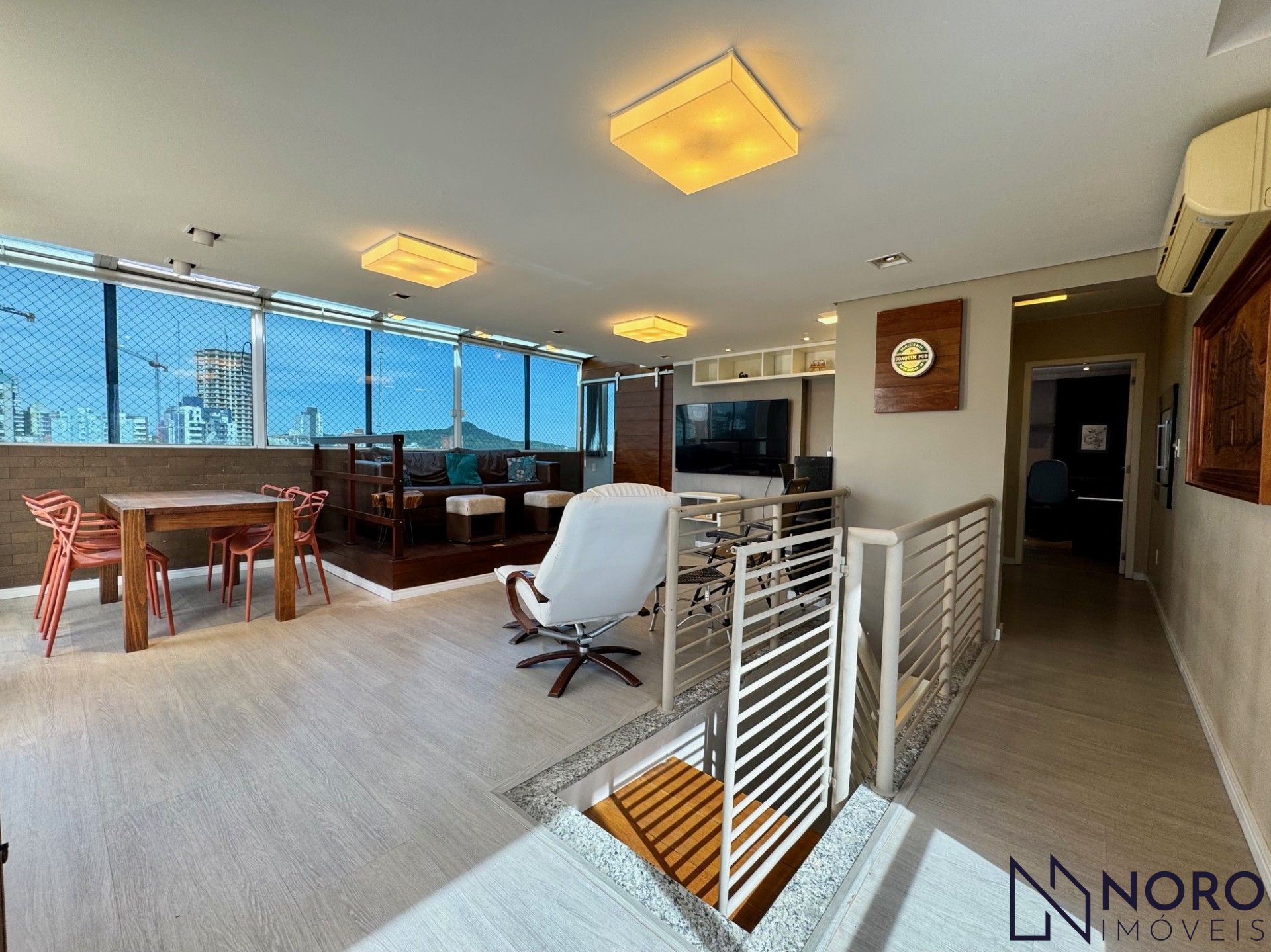 Cobertura Duplex 200 m², 3 Dorms, Suíte, Espaço Gourmet e Terraço na Av. Mediane