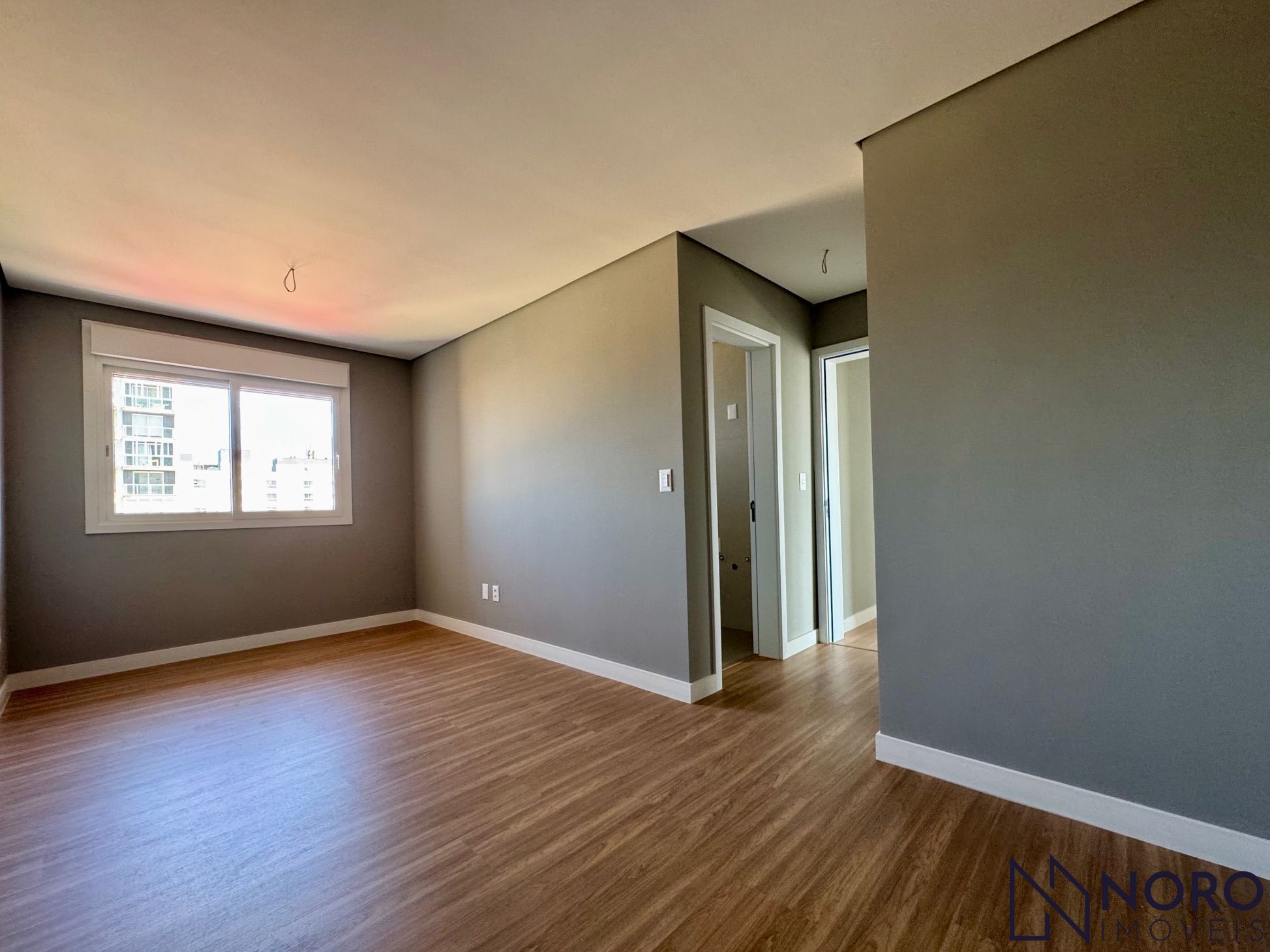 Apartamento novo 3 Dormitórios, Suíte, Churrasqueira, Terraço Panorâmico, 2 bo