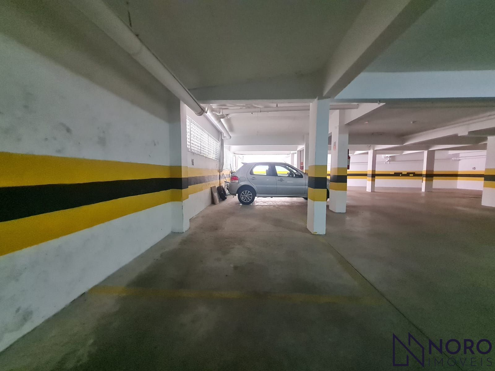 Apartamento com 2 dormitórios (1 suíte), móveis planejados, sacada com churrasqu
