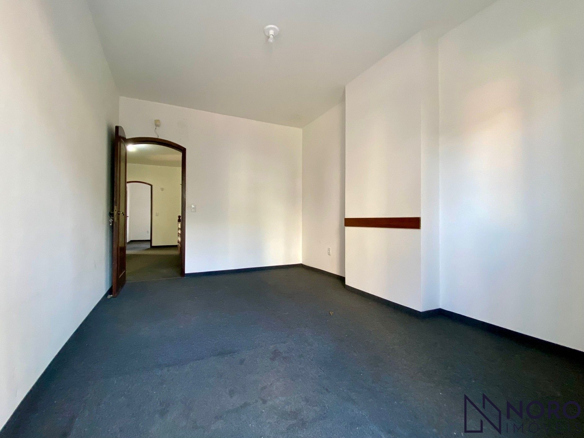 Casa à venda para uso Residencial ou Comercial! Oportunidade Única no Centro de