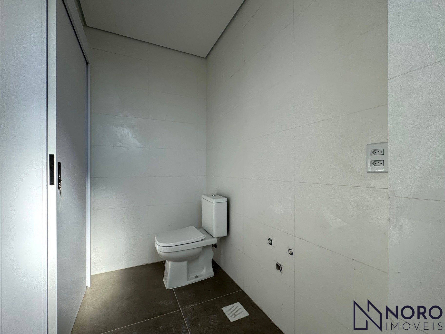 Apartamento 3 Suítes 132m² Privativos 2 Vagas Infraestrutura Completa Ce