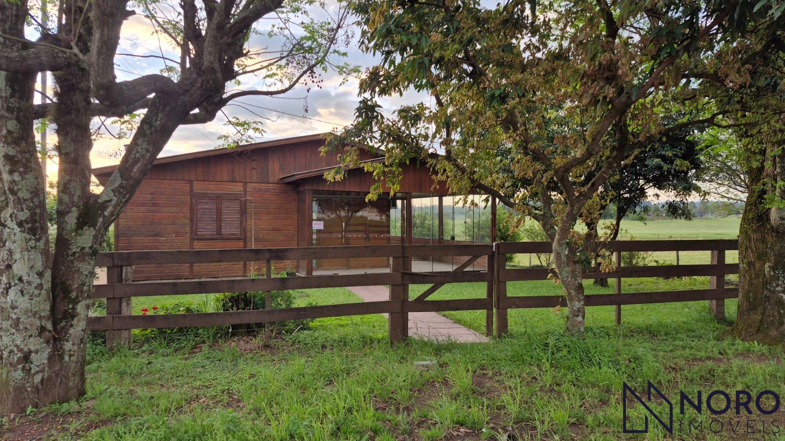 Chácara à Venda no Distrito de Boca do Monte 1.666 m² e Casa de 80 m²