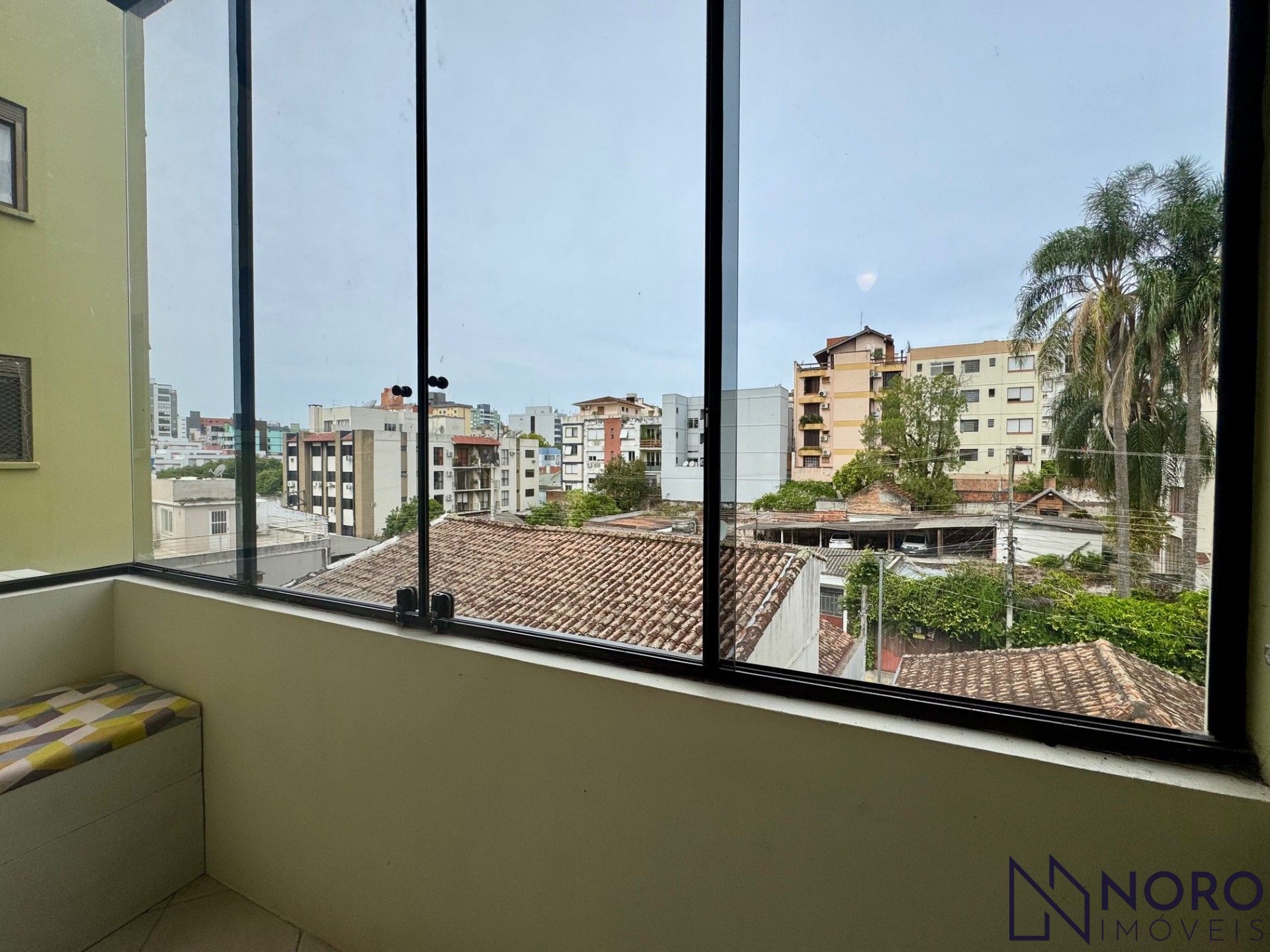 Apartamento 2 Dormitórios com Sacada e Churrasqueira no Centro de Santa Maria