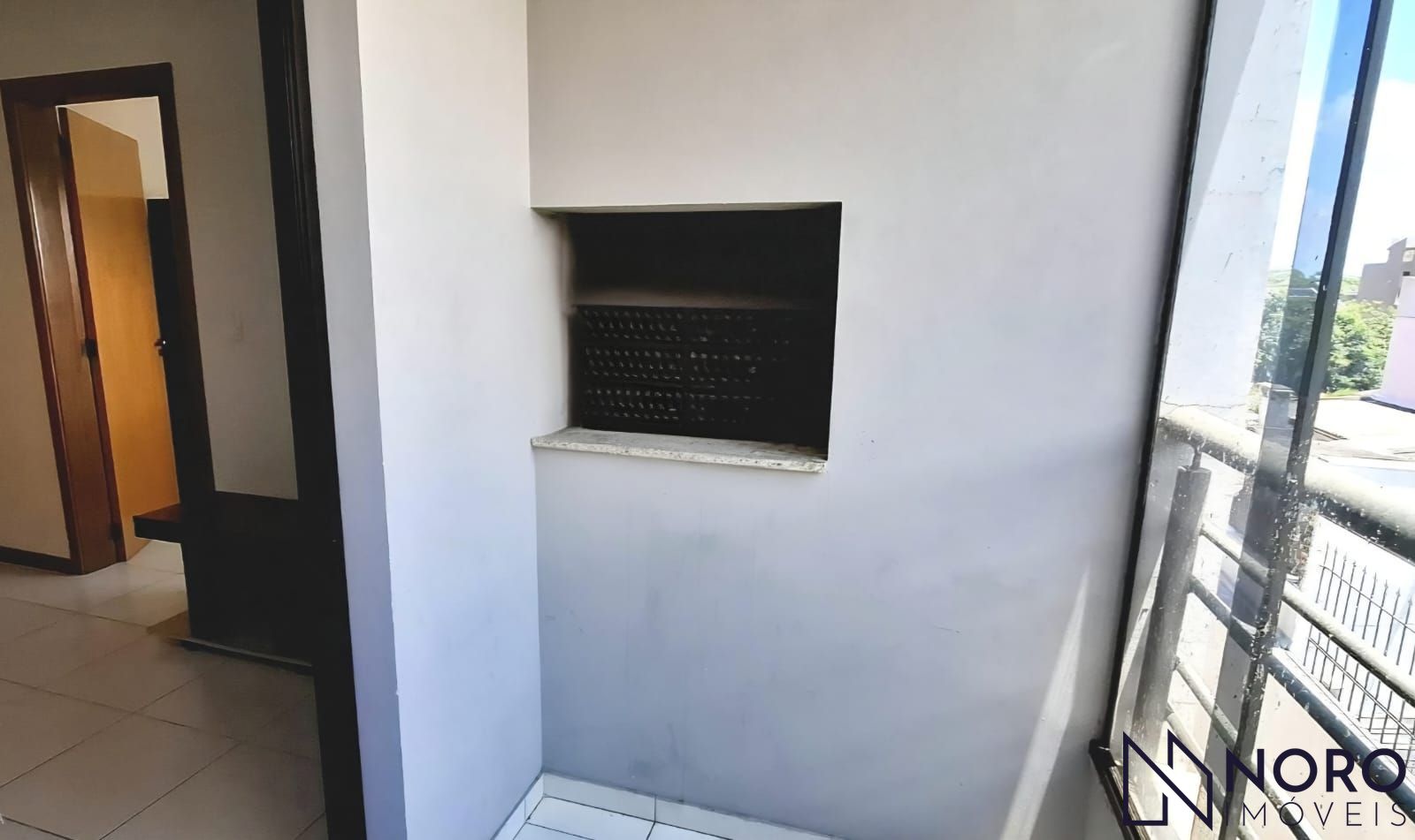 Apartamento 01 dormitório, garagem, sacada com churrasqueira