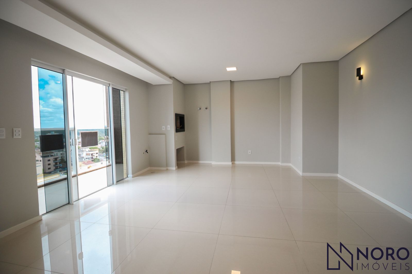 Cobertura Duplex à Venda no Centro 182 m² Privativos Vista Panorâmica