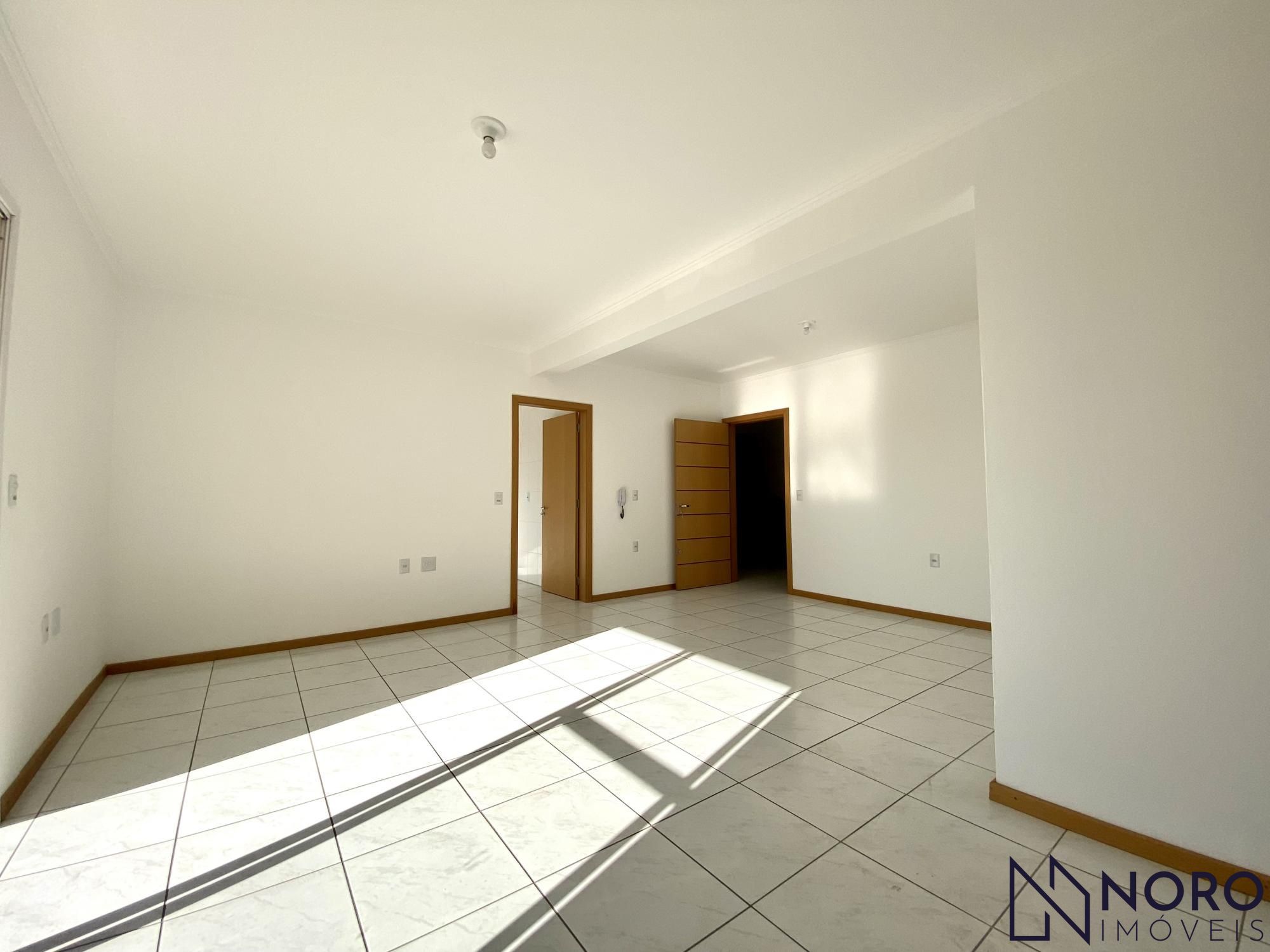 Apartamento 02 dormitórios, com garagem e um amplo terraço.