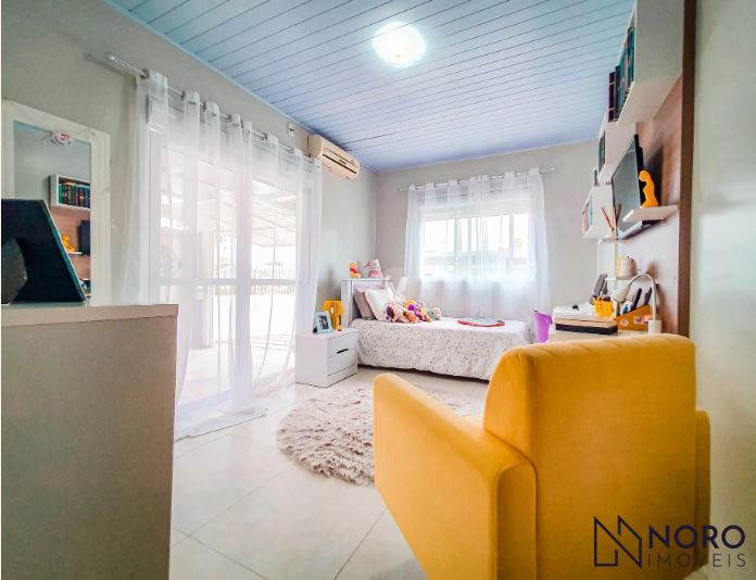 Casa de 5 dormitórios (2 suites)2 vagas de gargem, 350m² privativos, bairo j.k.