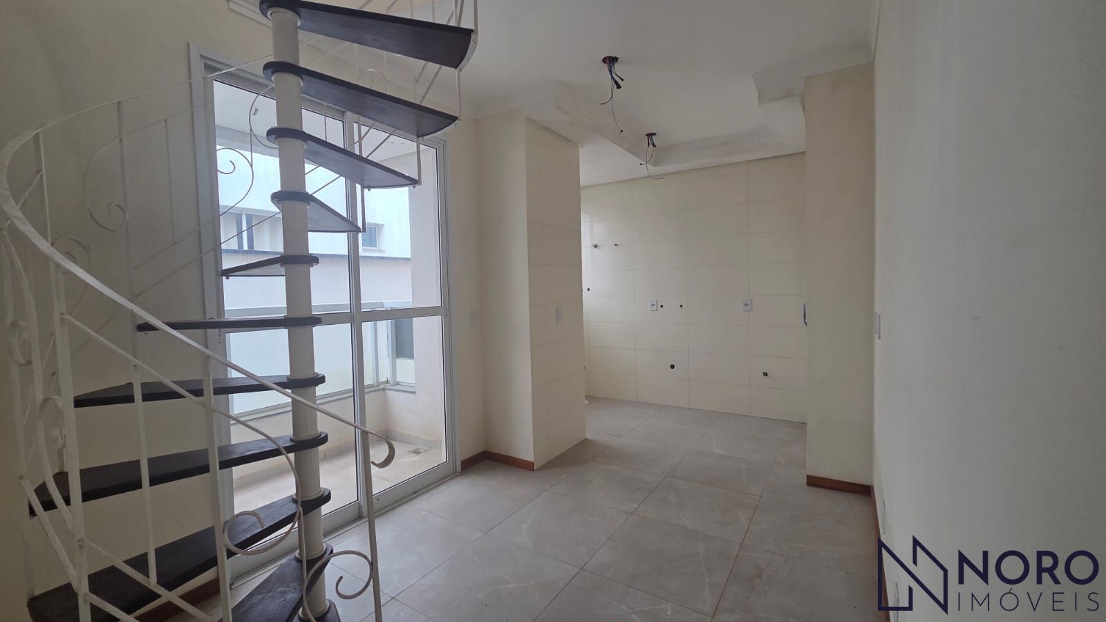 Cobertura Duplex com Terraço, 2 Dormitórios e Churrasqueira à Venda no Bairro No