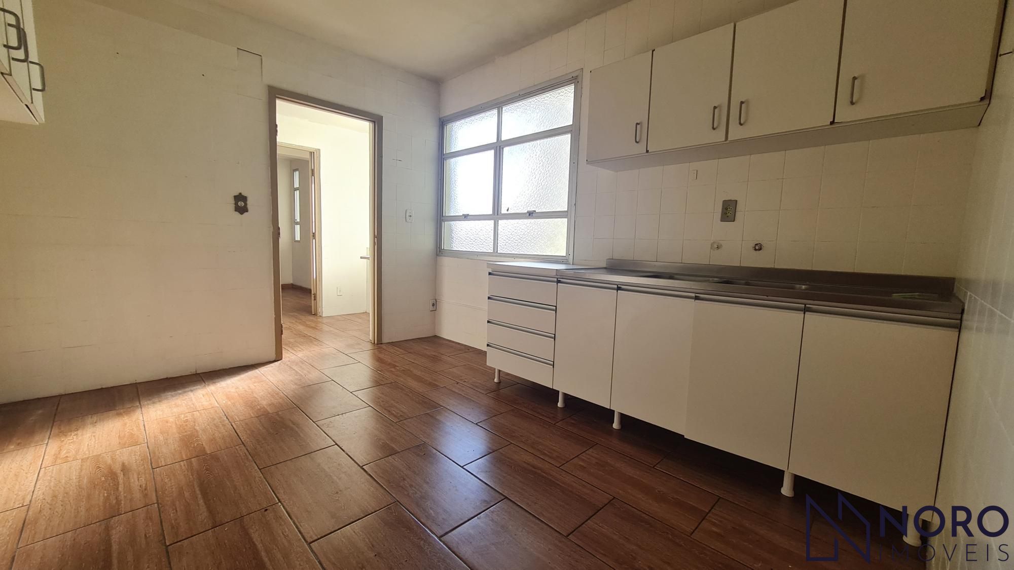 Apartamento 3 Dormitórios com Suíte e Dependência e1 vaga de garagem