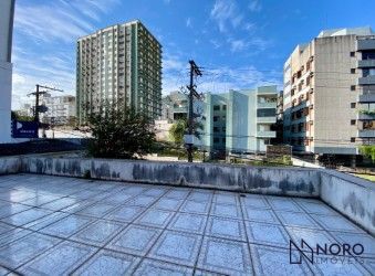 Casa à venda para uso Residencial ou Comercial! Oportunidade Única no Centro de