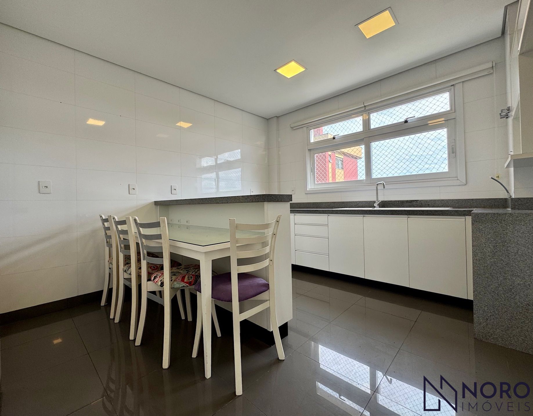 Apartamento andar inteiro, 200,24m² privativo, 3 suítes, 360º de vista panorâmic