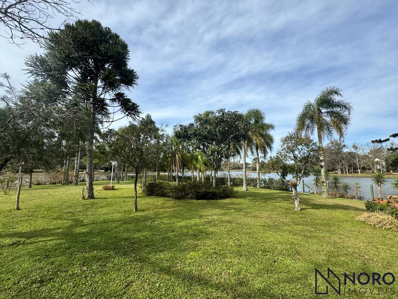Casa Grande - Parque Pinhal - Infraestrutura Completa de Lazer - Vista Lago