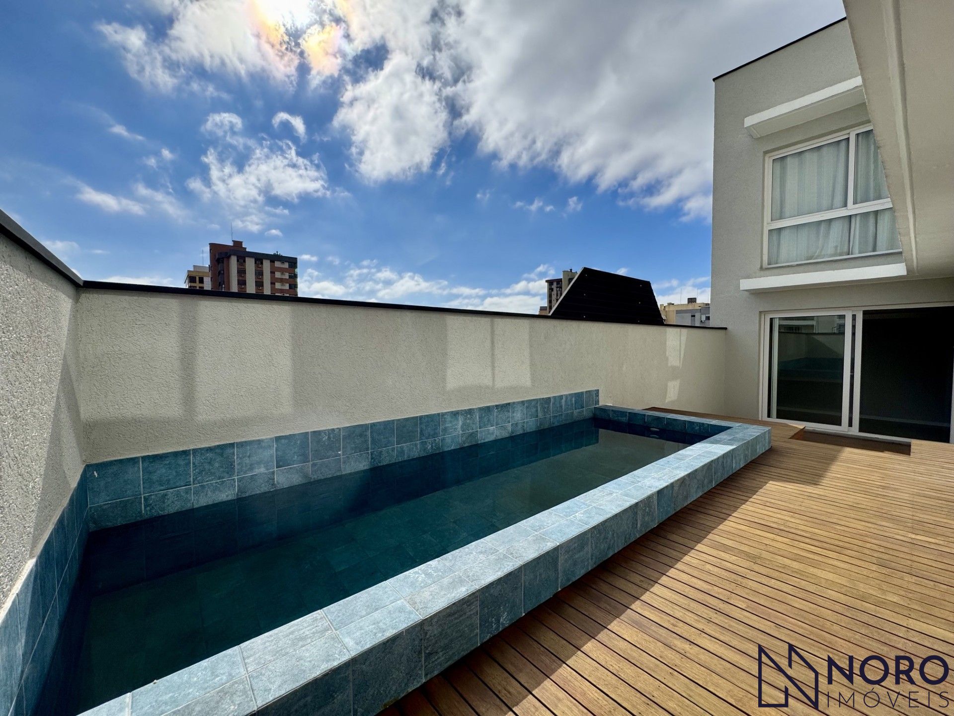 Apartamento 3 dormitórios suíte espaço garden piscina deck 2 vagas Bairro Median