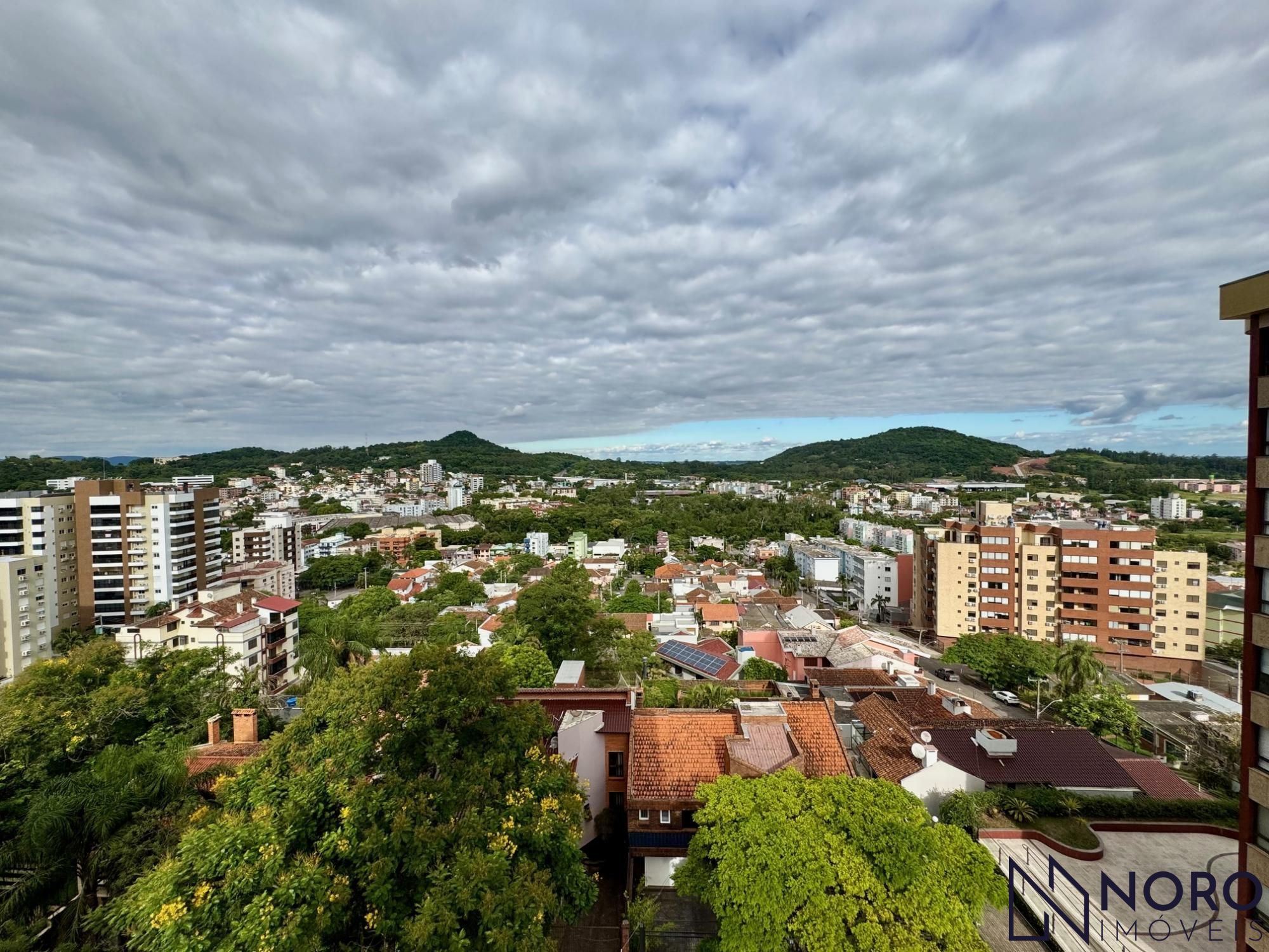 Apartamento andar inteiro, 200,24m² privativo, 3 suítes, 360º de vista panorâmic