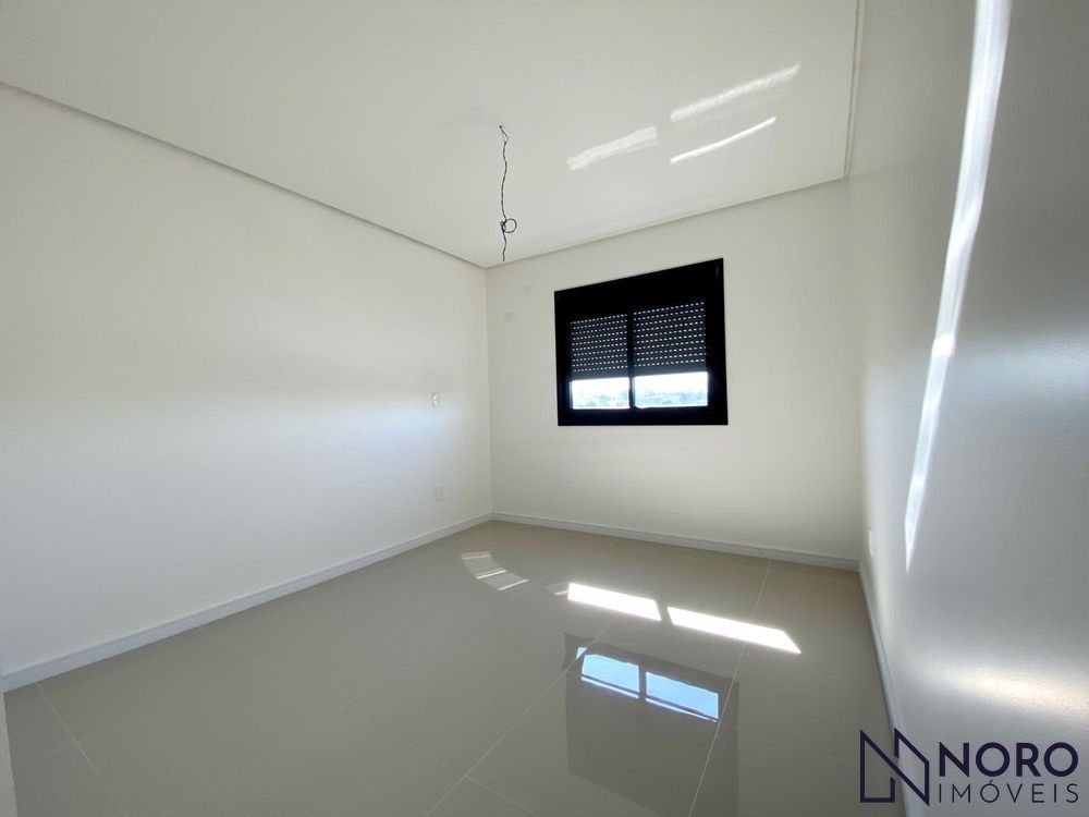 Apartamento de 2 dormitórios 1 suíte em condomínio fechado no bairro urlândia