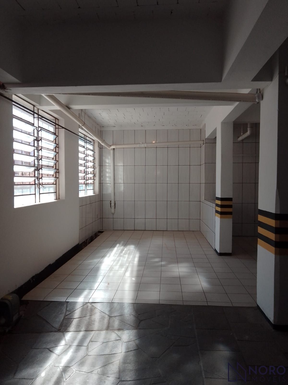Ampla cobertura no Condomínio Bougainville de 4 dormitórios com suíte