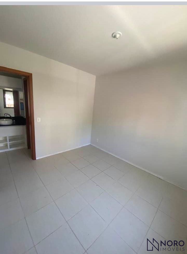 Apartamento de 1 Dormitório com Sacada e Garagem no Bairro Nossa Senhora da Medi