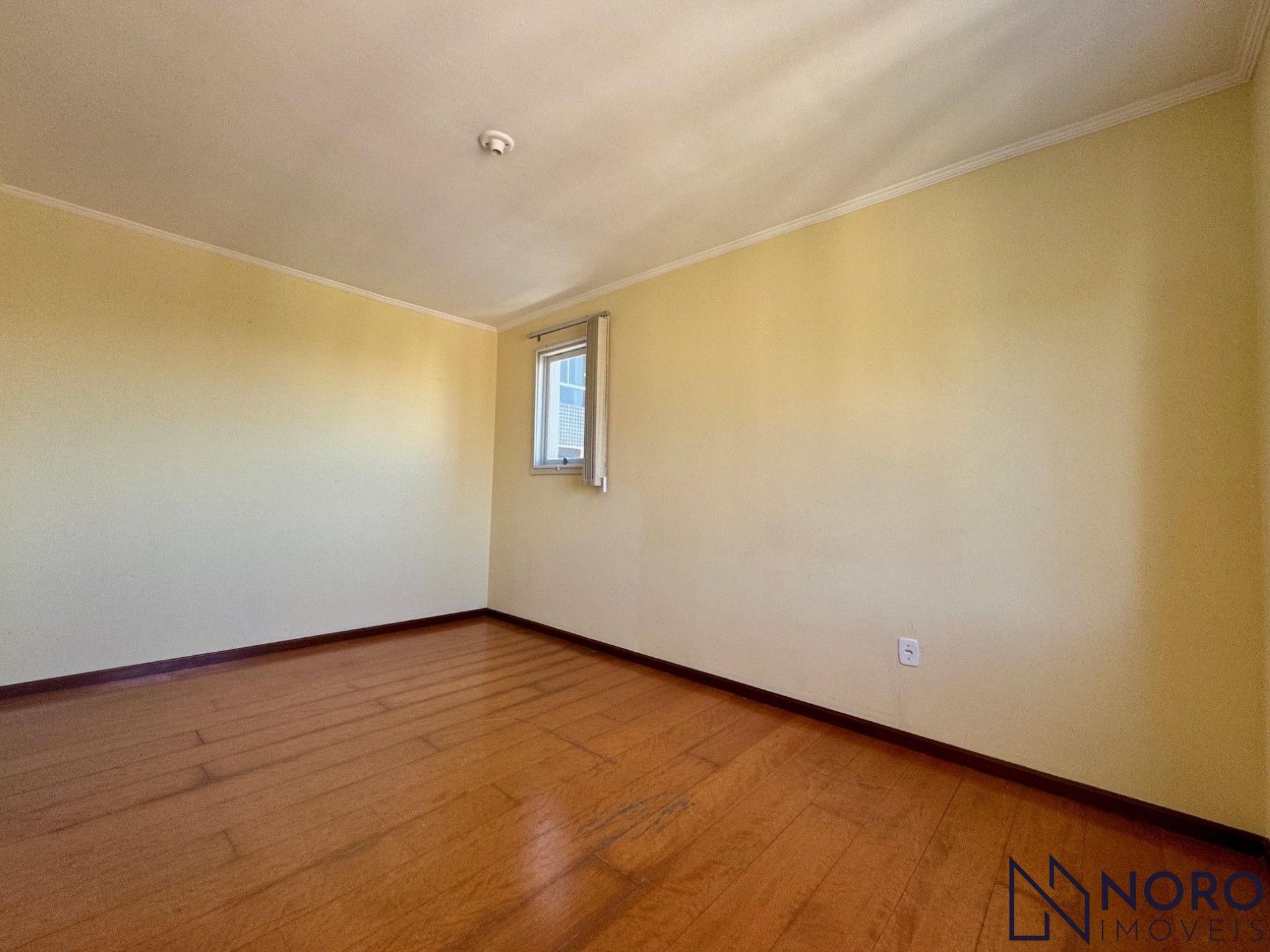 Apartamento 2 Dormitórios com 83 m² e Garagem no Bairro Fátima