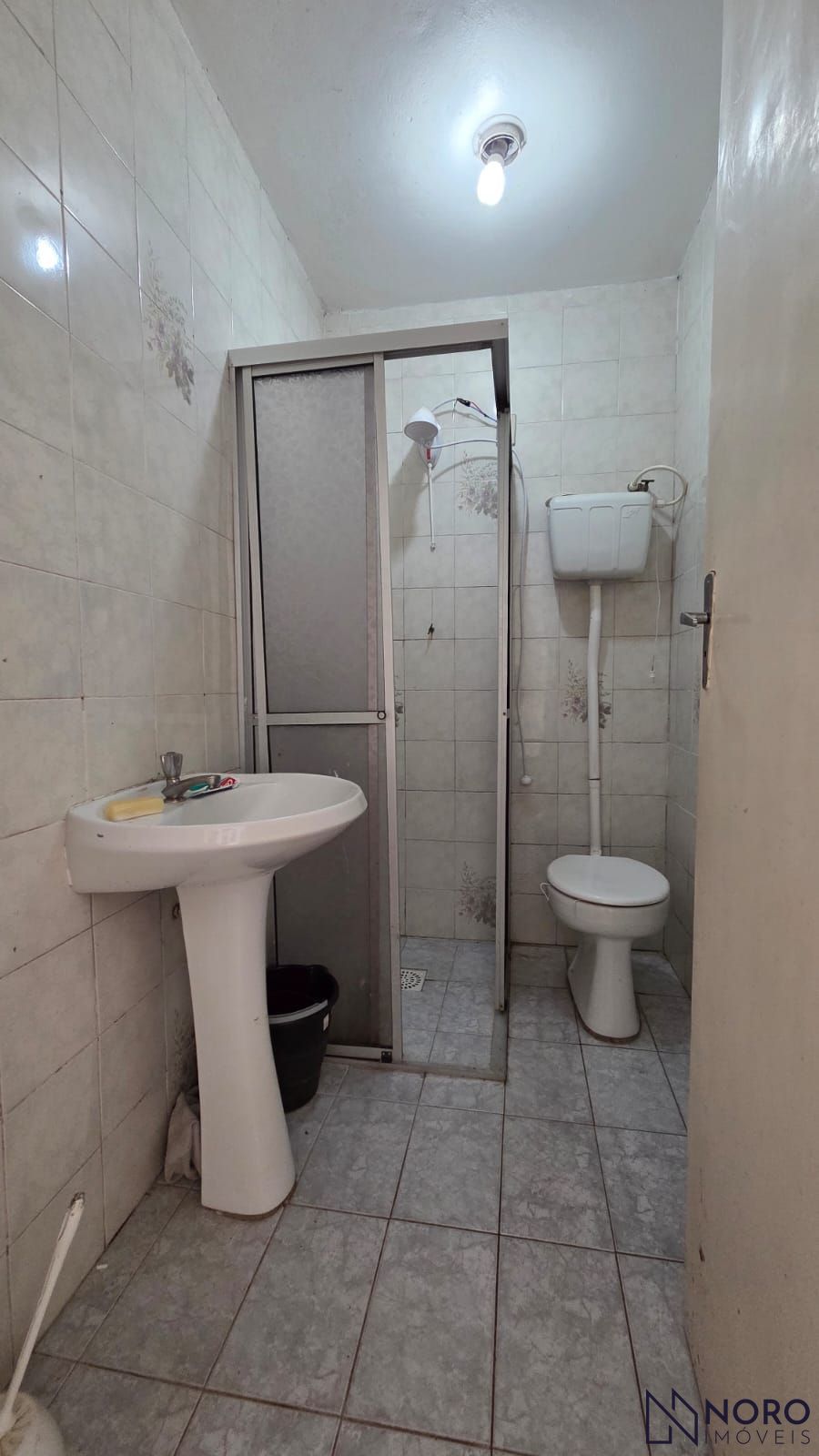 Casa com 3 Dormitórios, Espaço Independente e Garagem à Venda em Região Central