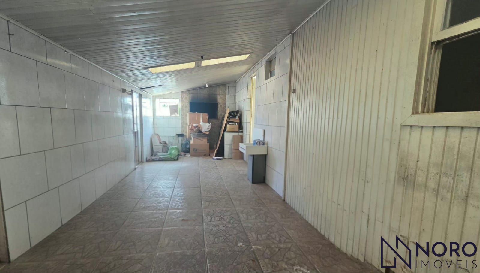 Terreno Amplo e Murado à Venda no Bairro Pinheiro Machado Excelente Potencial