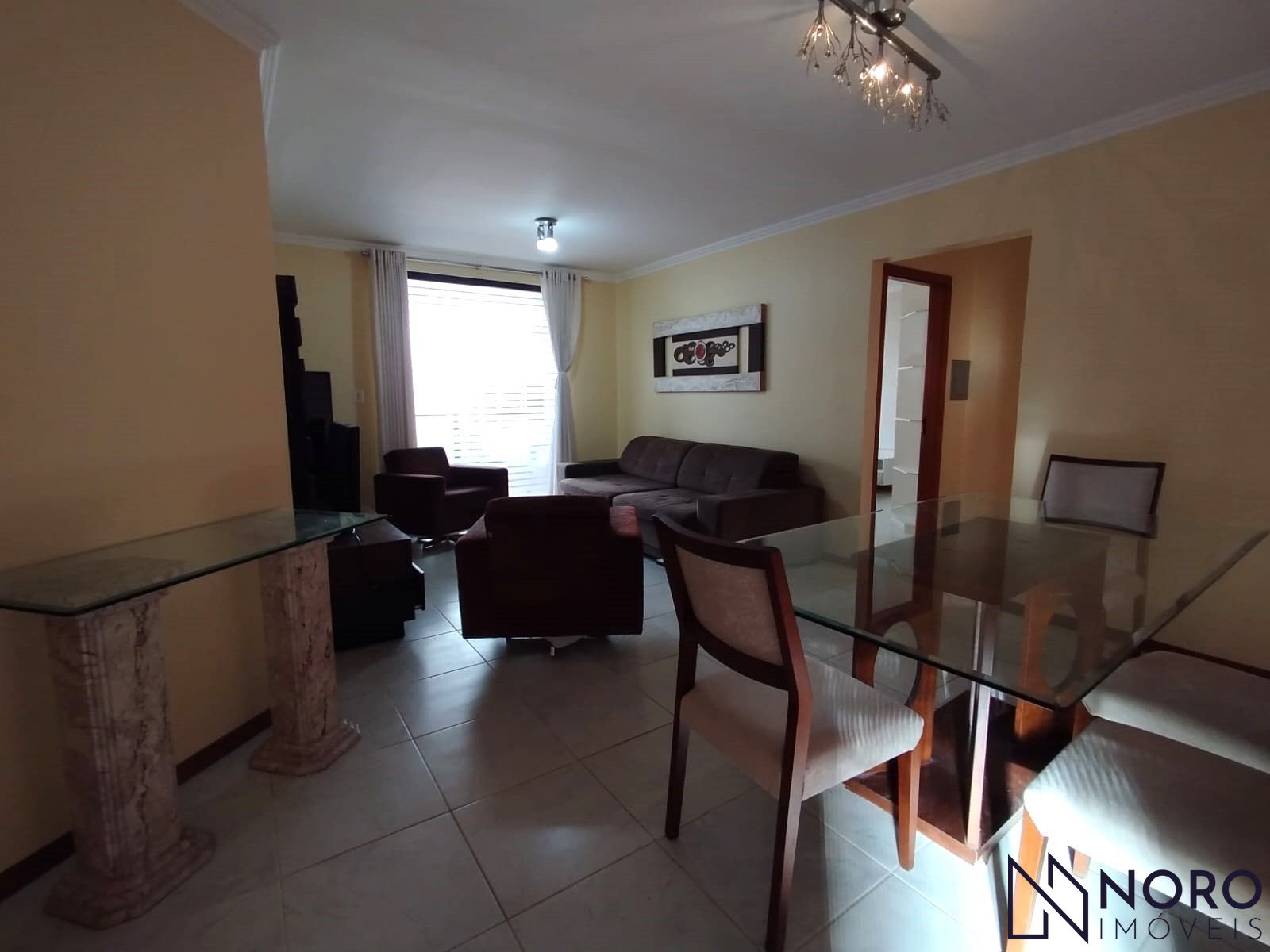 Apartamento Mobiliado 2 Dormitórios com Suíte e Garagem – Próx. Av. Presidente V