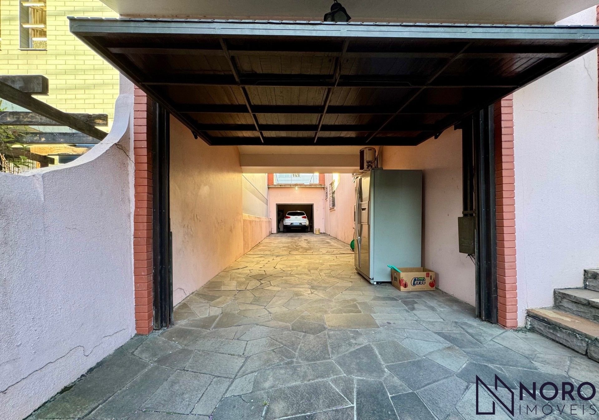 Casa espaçosa no centro – 320 m² privativos!