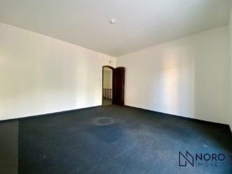 Casa à venda para uso Residencial ou Comercial! Oportunidade Única no Centro de