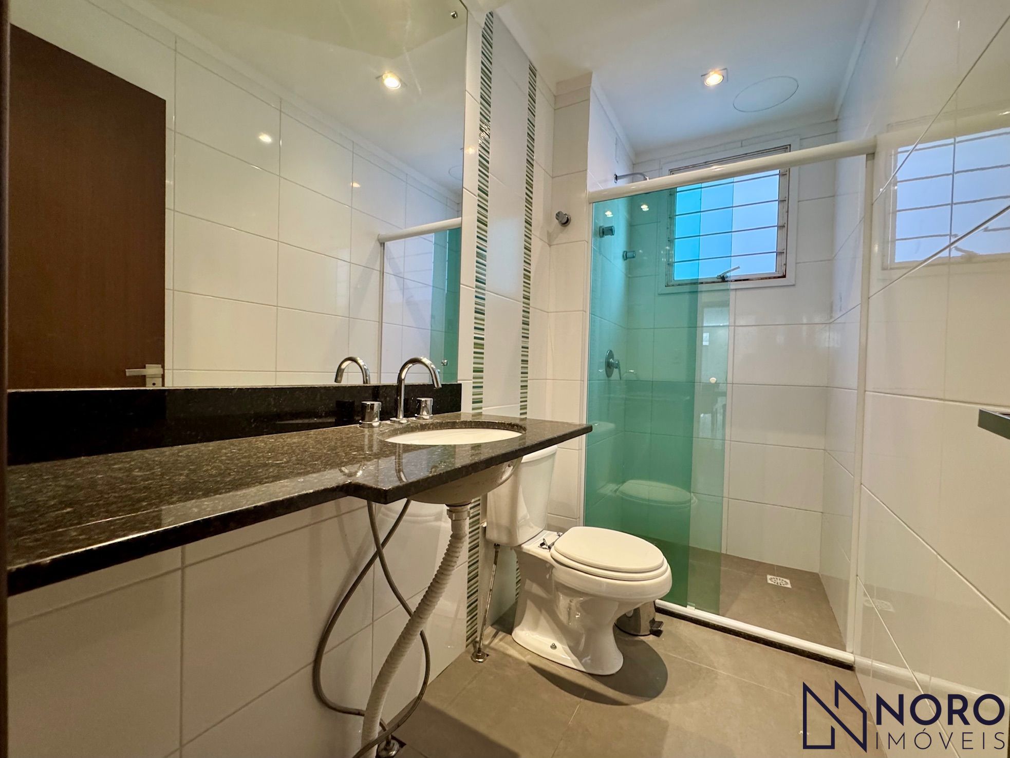 Apartamento amplo com 187m², 3 dormitórios e infraestrutura completa no Bairro B