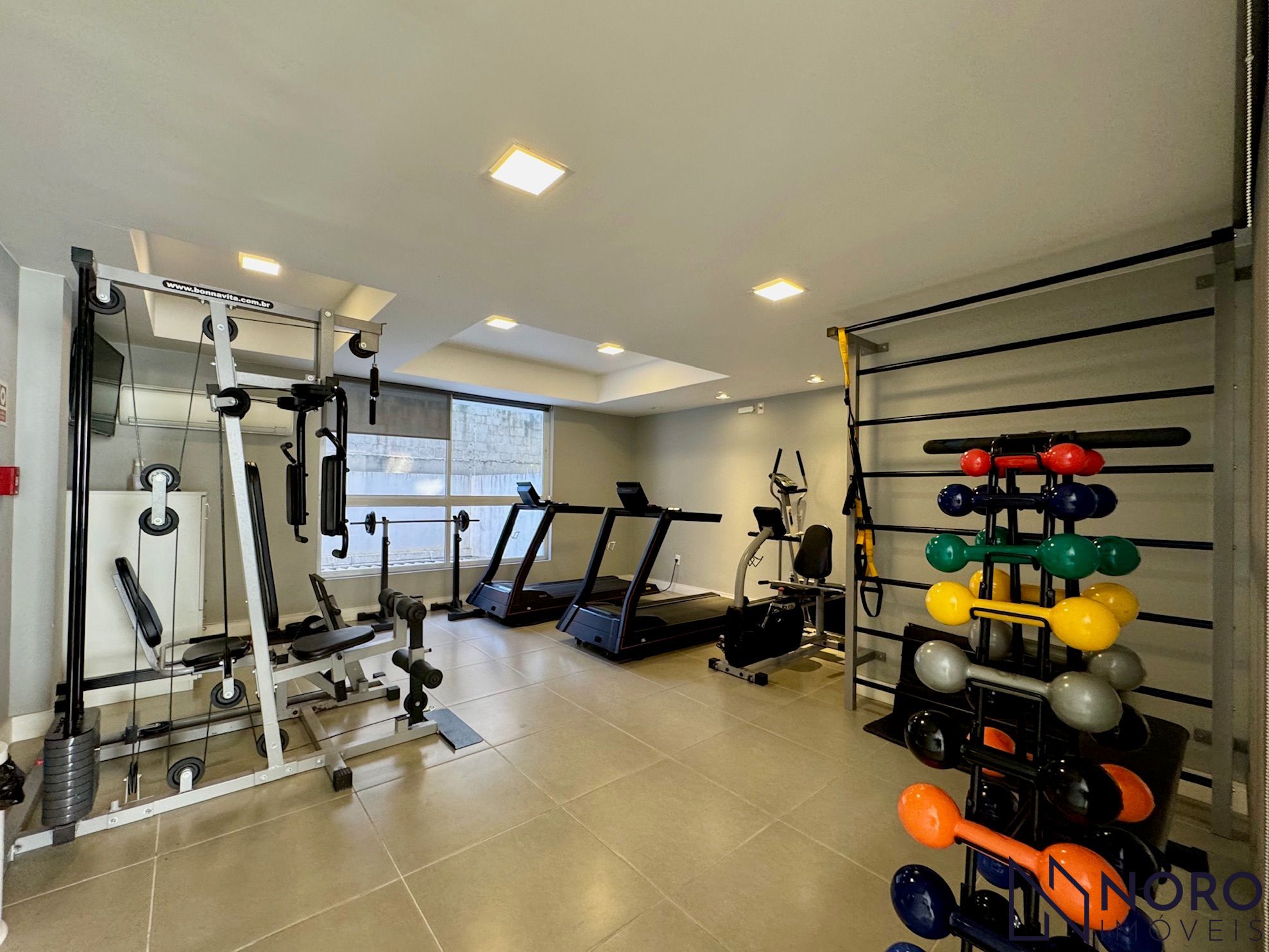 Apartamento amplo com 187m², 3 dormitórios e infraestrutura completa no Bairro B