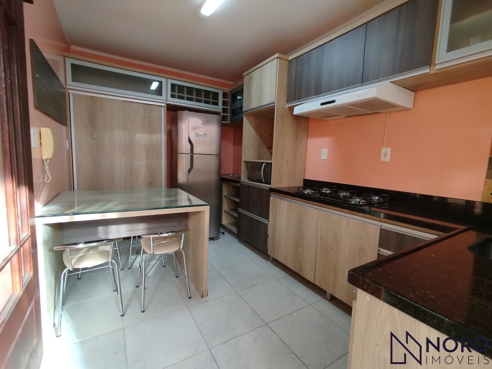 Apartamento Mobiliado 2 Dormitórios com Suíte e Garagem – Próx. Av. Presidente V