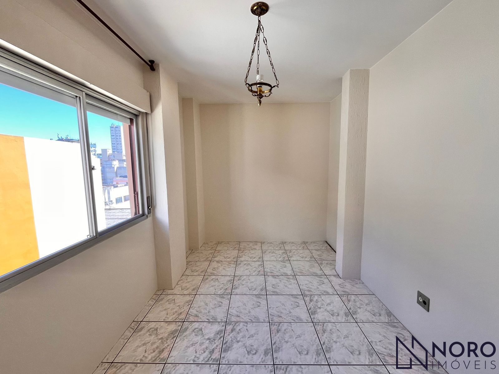 Cobertura Duplex de 4 dormitórios no centro com 2 vagas de garagem