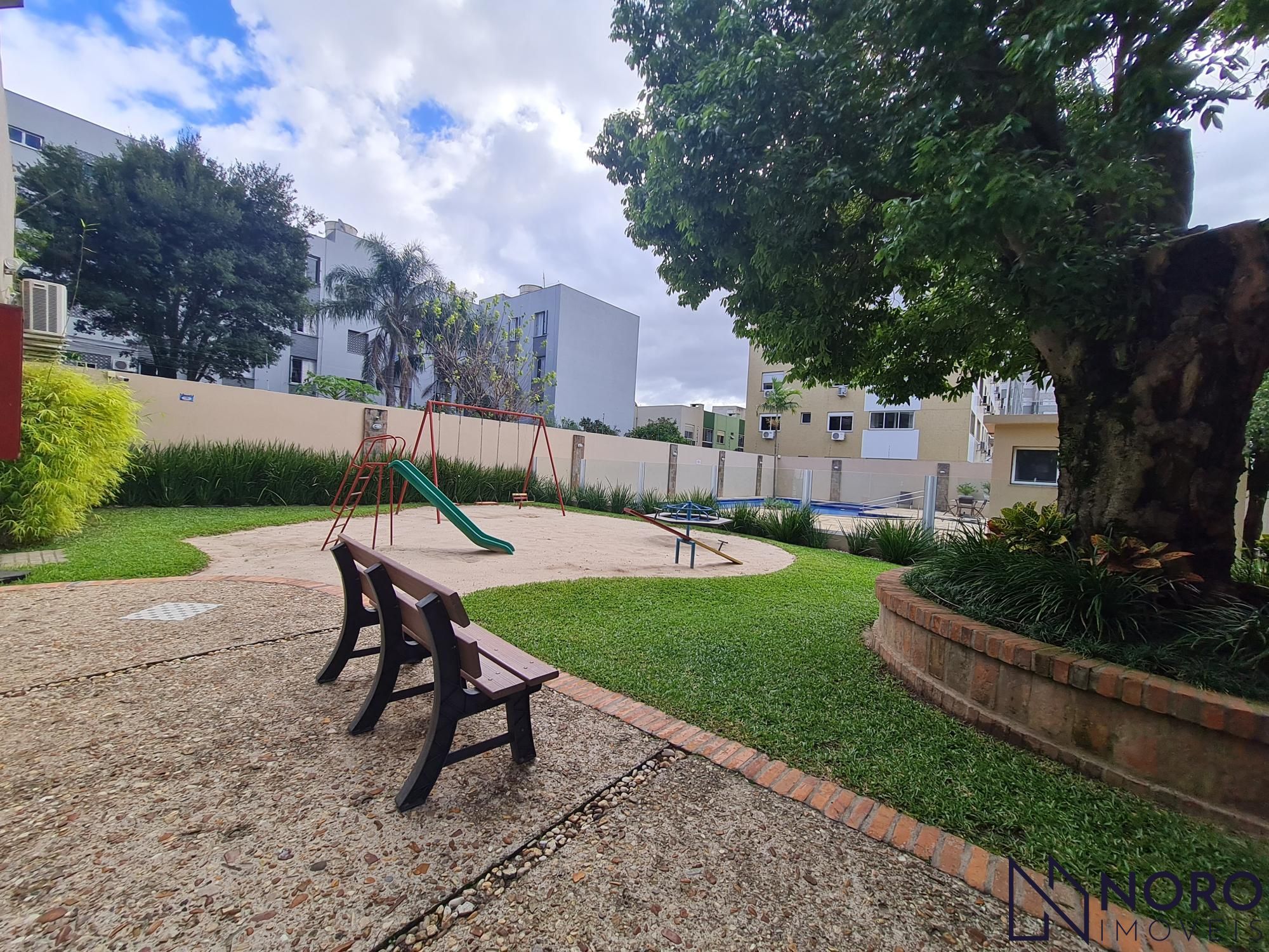 Apartamento Espaçoso com 3 Suítes e 2 Vagas no Centro de Santa Maria