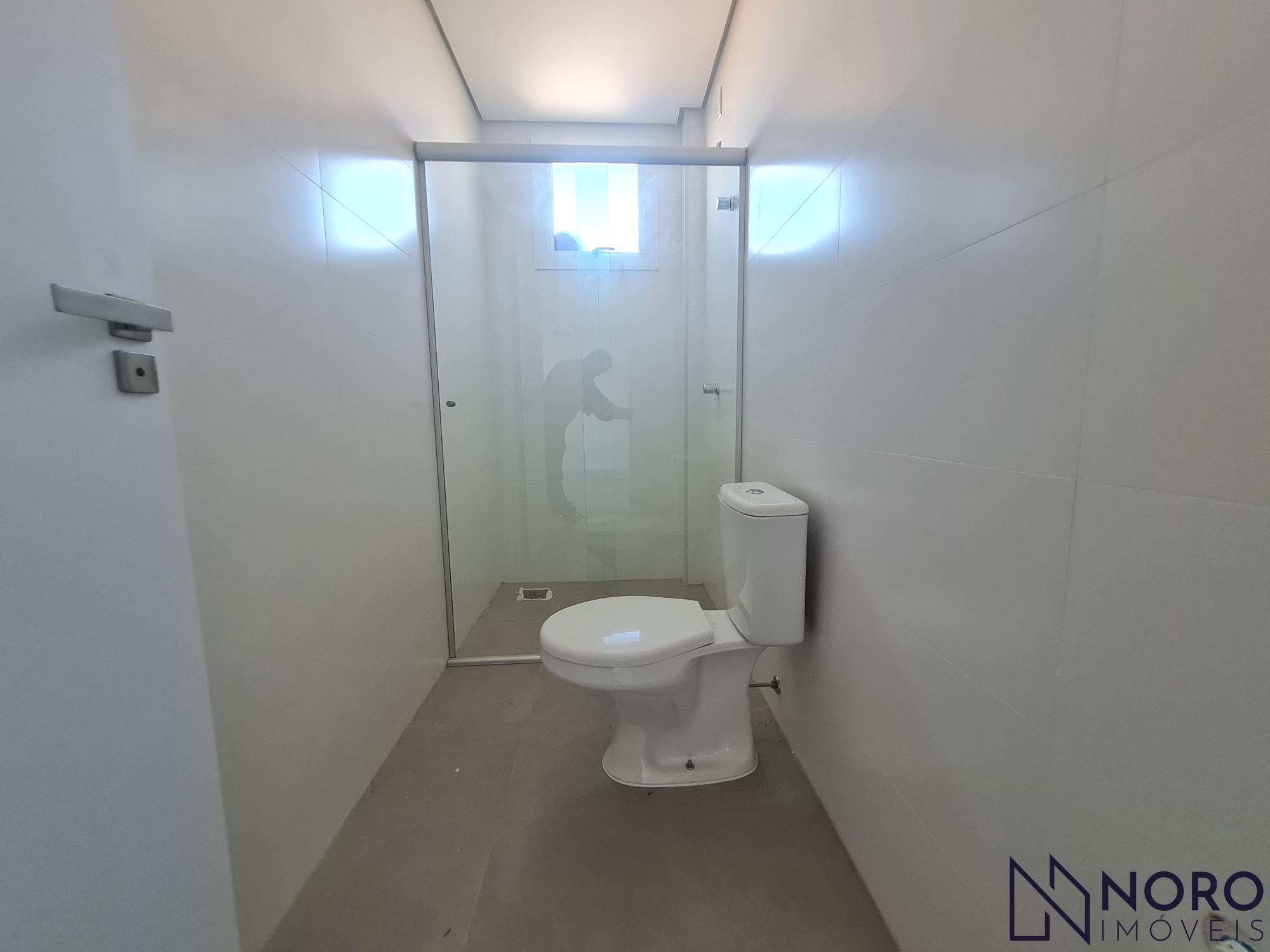 Apartamento 2 Dormitórios (Suíte) churrasqueira e garagem, próximo a UFSM