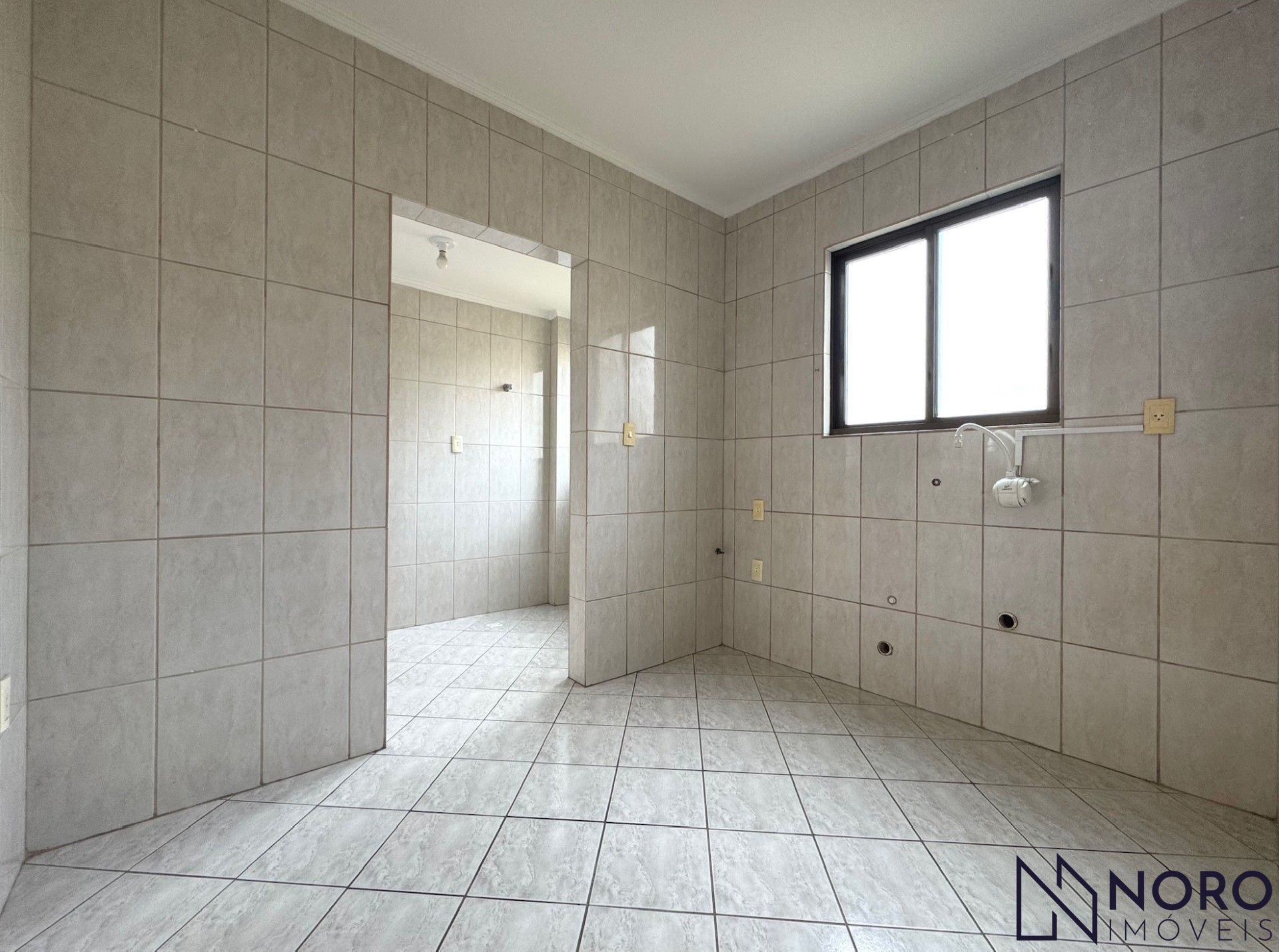 Apartamento 2 Dormitórios com Sacada e Churrasqueira no Centro de Santa Maria