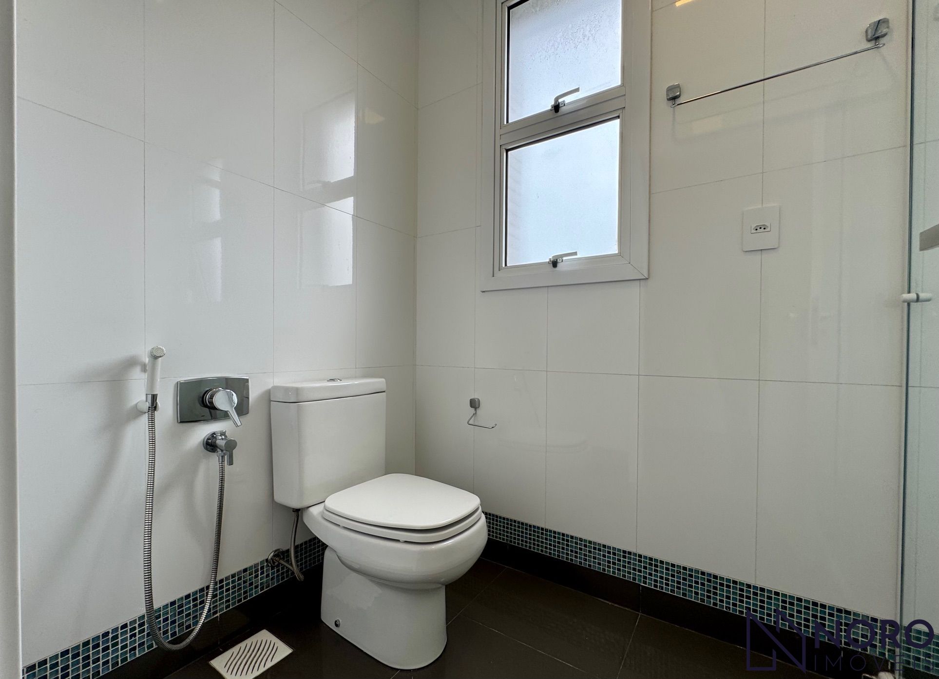 Apartamento andar inteiro, 200,24m² privativo, 3 suítes, 360º de vista panorâmic