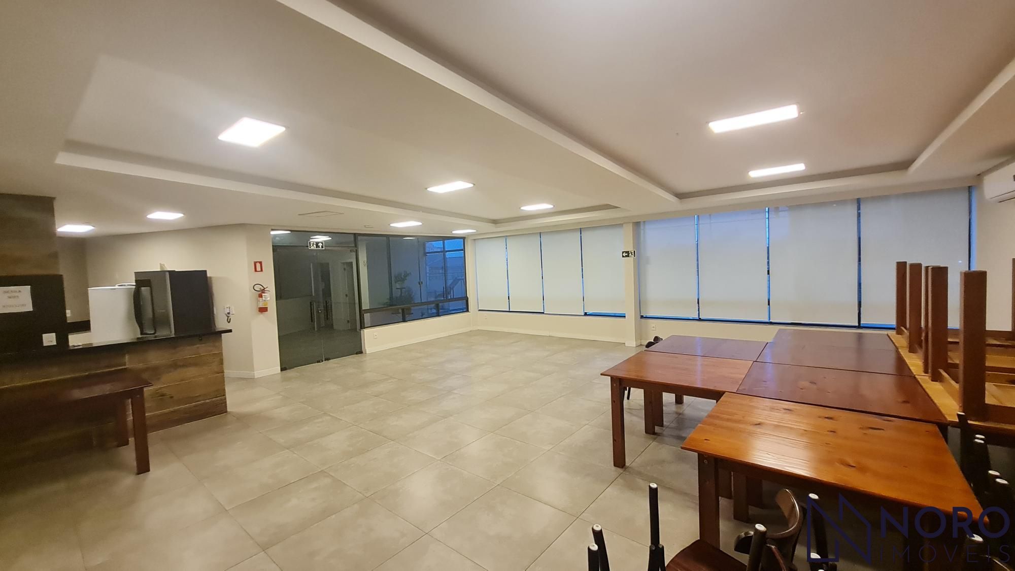 Cobertura Exclusiva com Piscina e 366m² – Sofisticação e Conforto em Alto Padrão