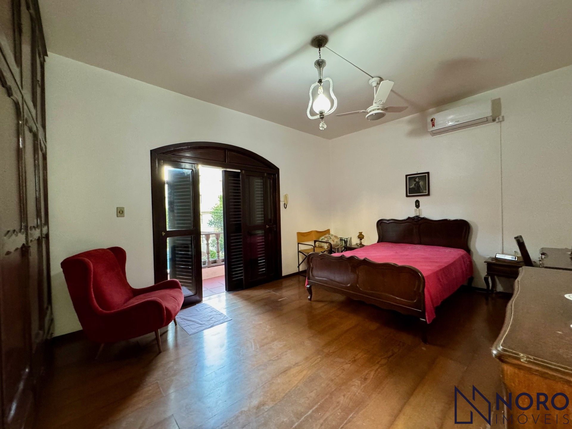 Casa espaçosa no centro – 320 m² privativos!