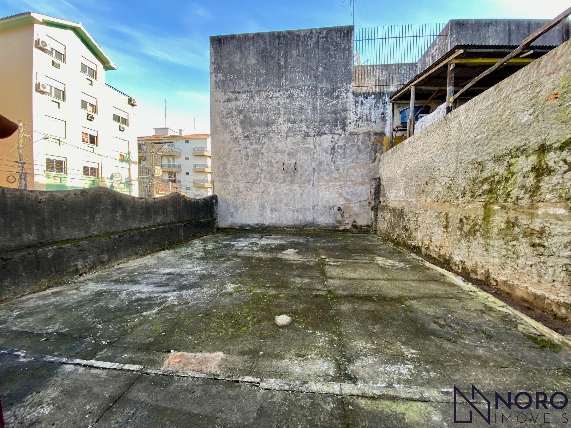 Casa à venda para uso Residencial ou Comercial! Oportunidade Única no Centro de