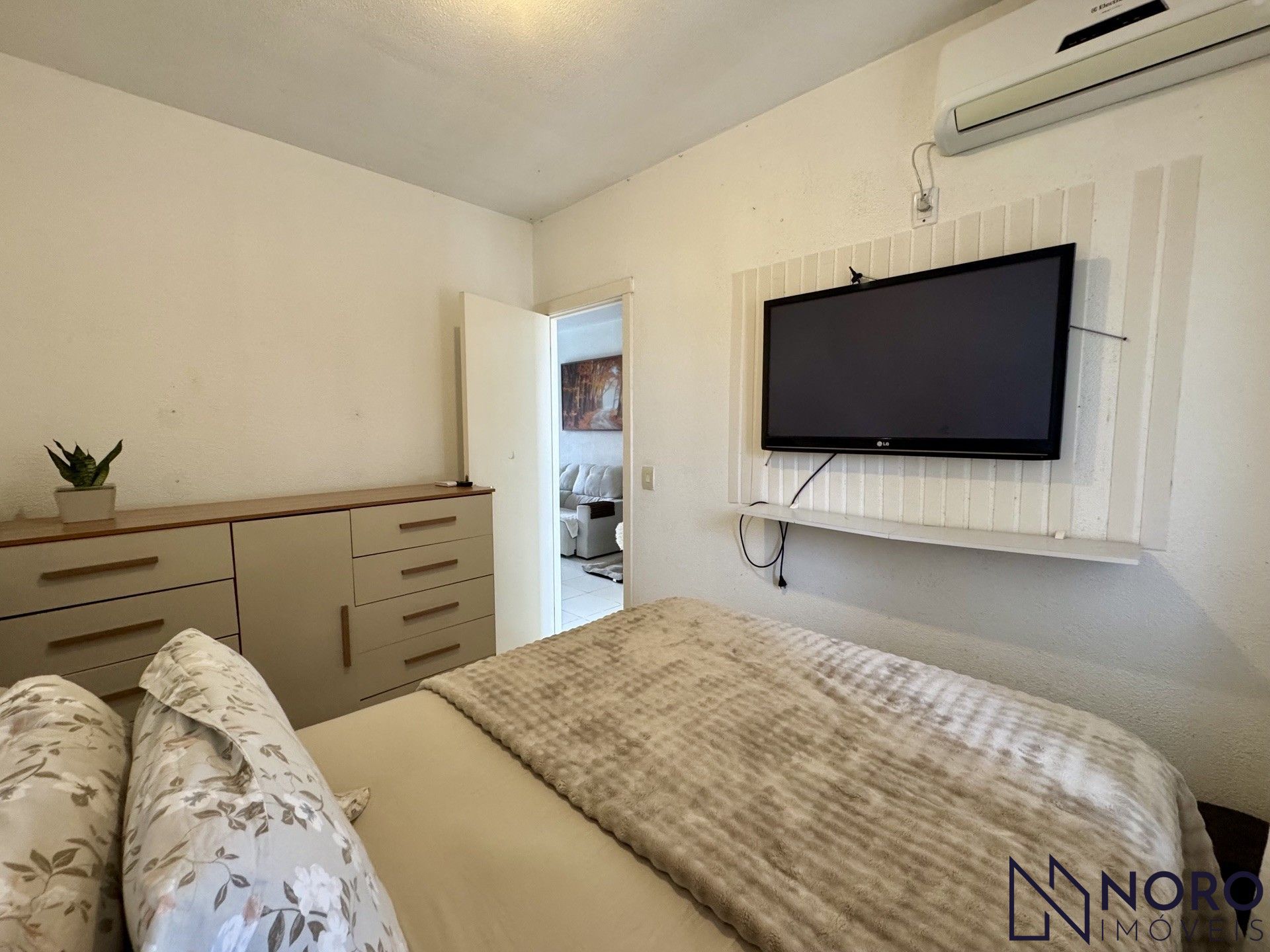 Casa com piscina à venda no condomínio moradas 2 dormitórios lazer e seguran