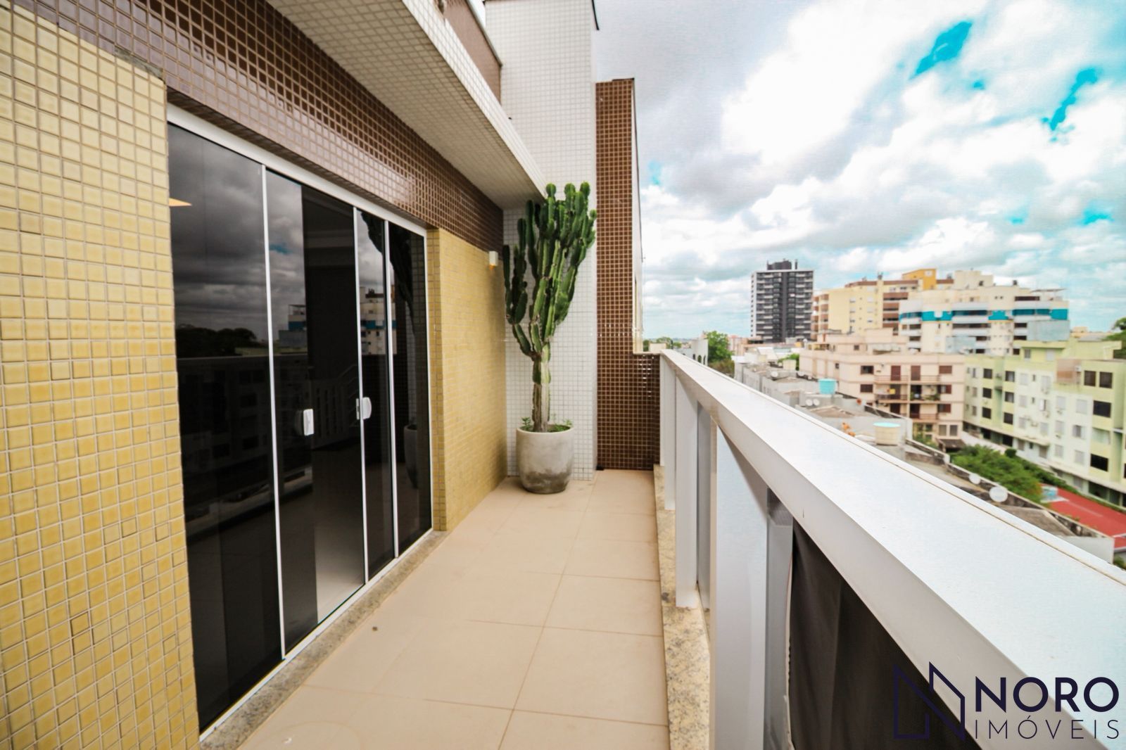 Cobertura Duplex à Venda no Centro 182 m² Privativos Vista Panorâmica