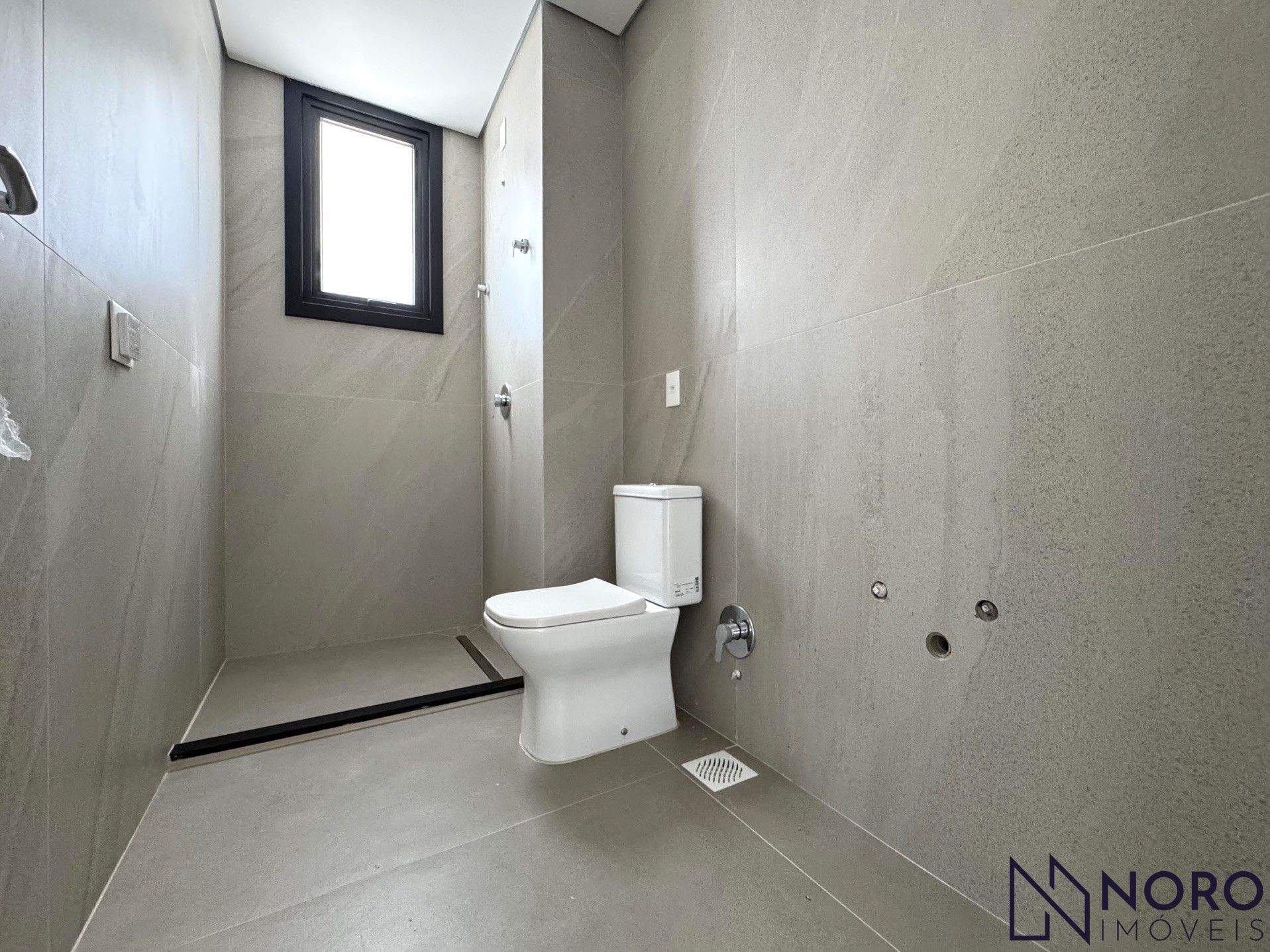 Apartamento 2 suítes living 2 ambientes cozinha integrada 2 box para camionetas