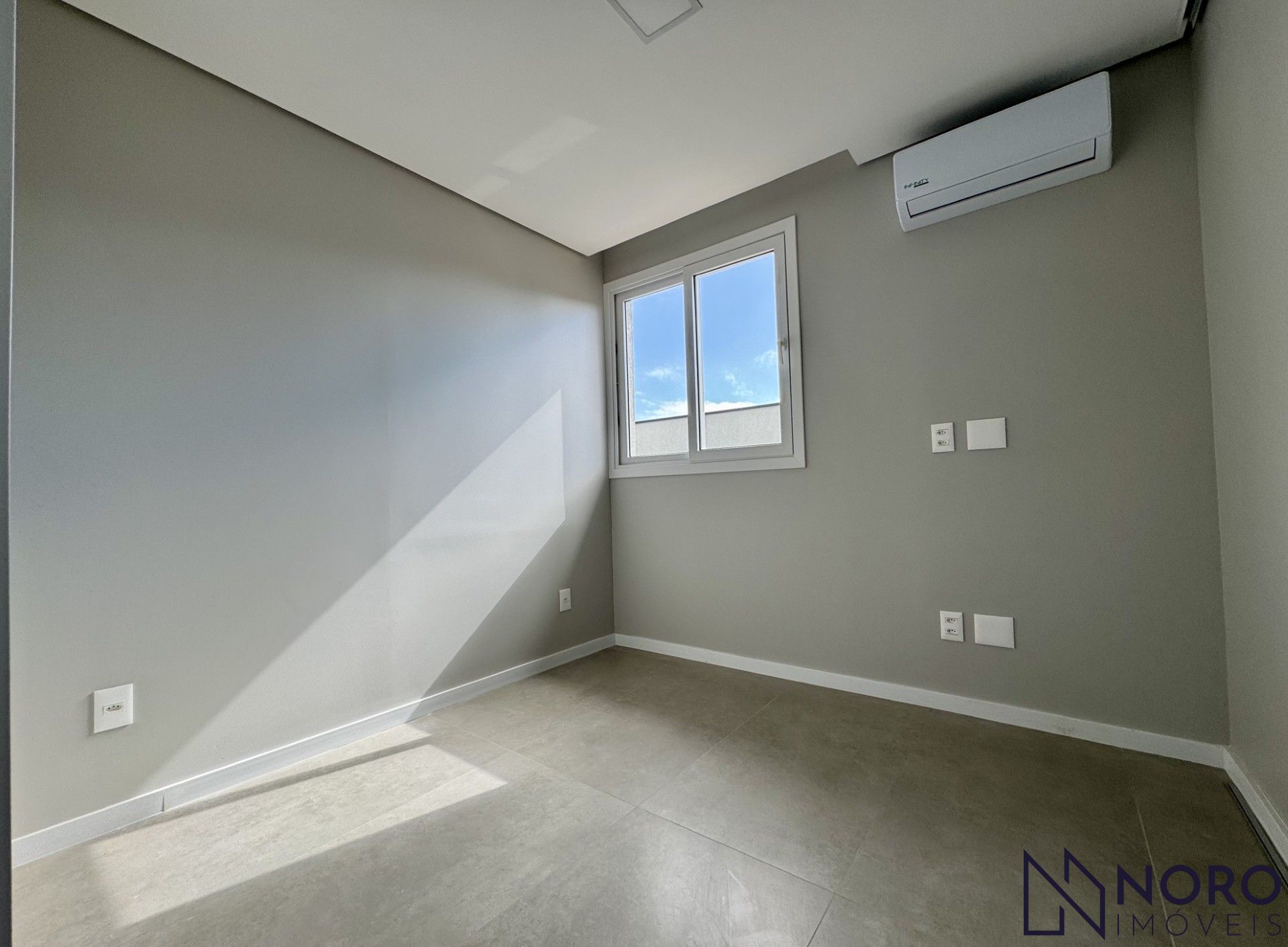Apartamento 3 dormitórios suíte espaço garden piscina deck 2 vagas Bairro Median