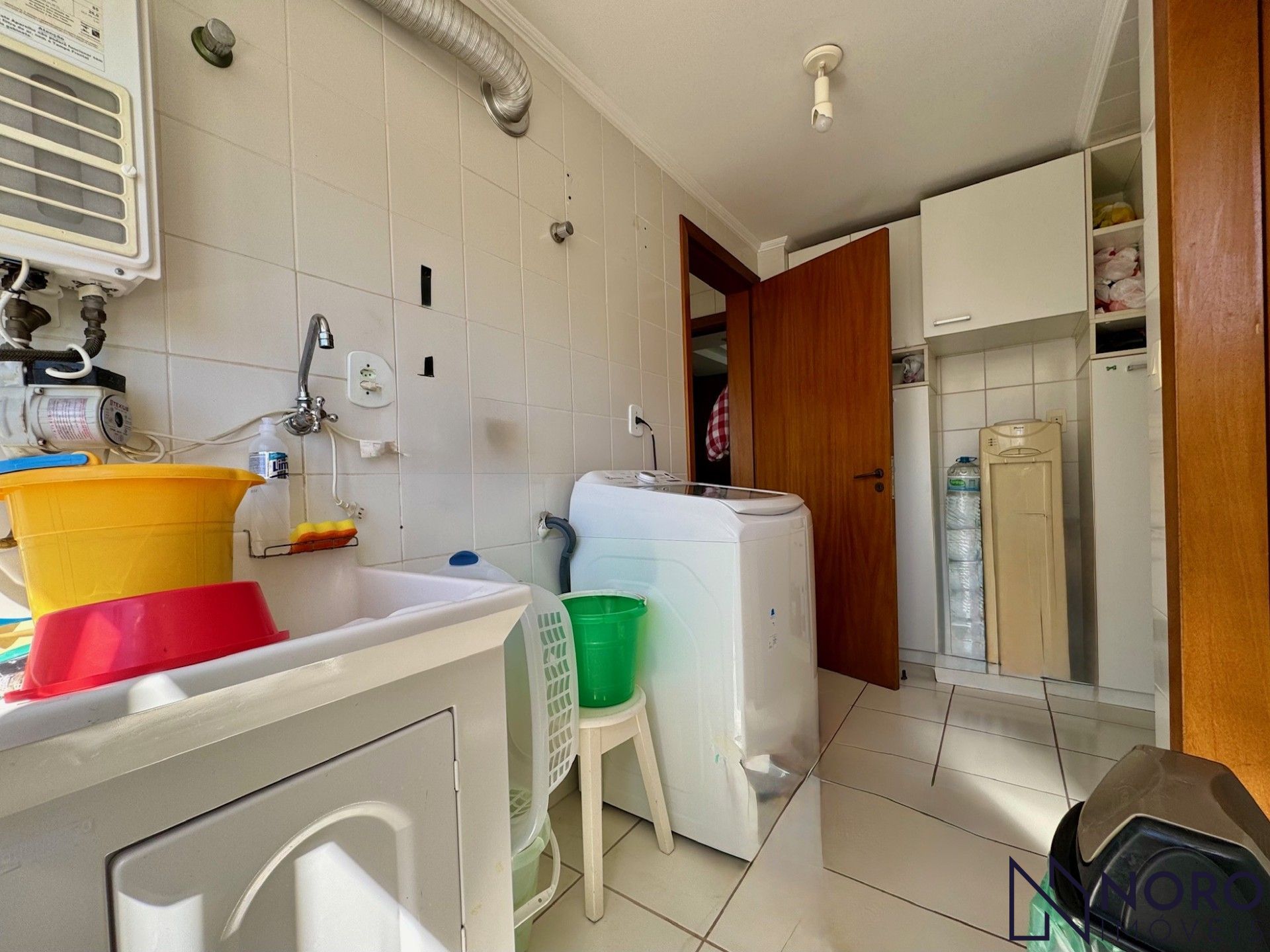 Apartamento à Venda – Andar Inteiro 189 m² Privativos 3 Dormitórios N. Sra