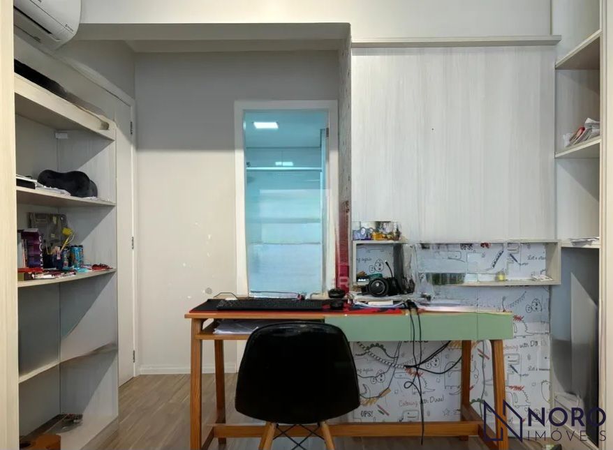 Apartamento Espaçoso com 3 Suítes e 2 Vagas no Centro de Santa Maria