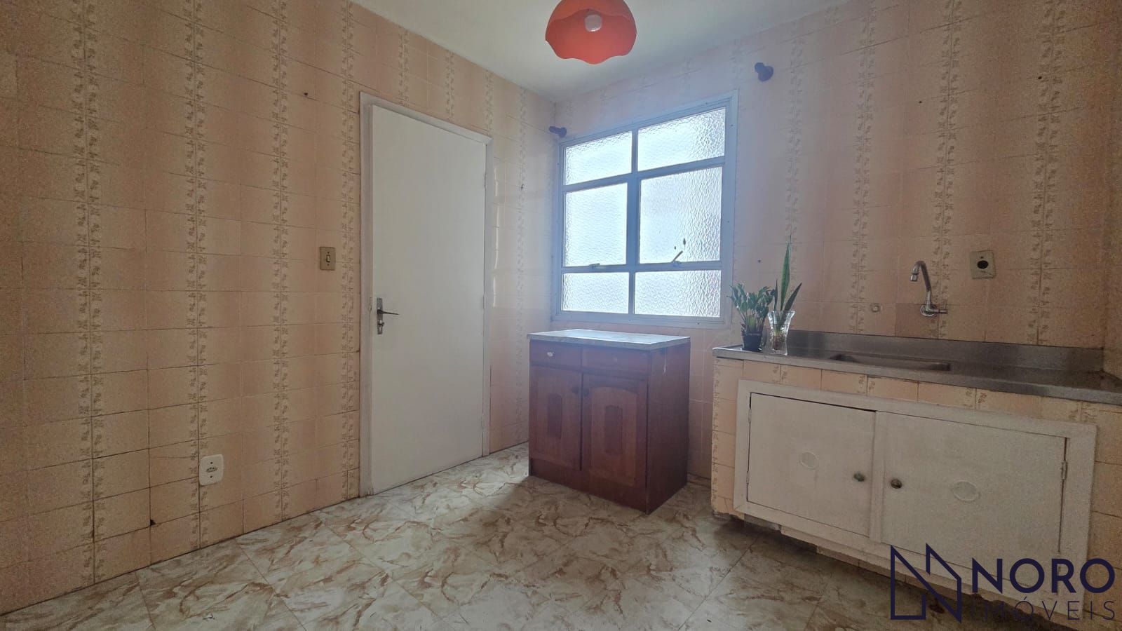 Apartamento de 2 Dormitórios com Garagem à Venda e Locação no Bairro Nossa Senho